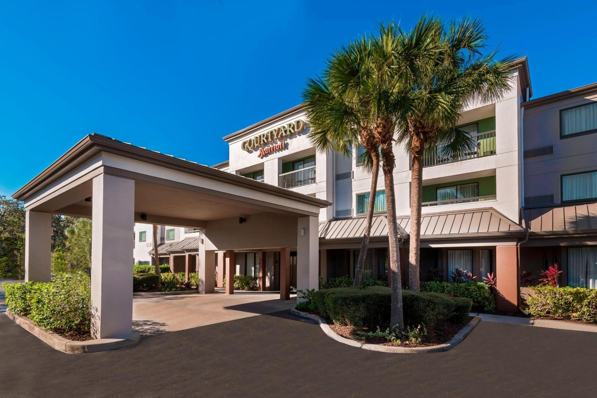 Courtyard Sarasota Bradenton Airport Hotel Exterior photo